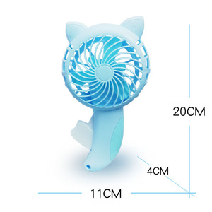 Ventilateur manuel à pression en forme de chat, léger et portable, pour le refroidissement estival, avec design oreilles de chat - Product Image 2