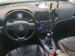 Jeep Cherokee <span class=keywords><strong>2.0</strong></span> Youxiang 2WD Auto 2019 2020 <span class=keywords><strong>2021</strong></span> con Personalización Interior, SUV Americano Usado, Económico y Confortable para la Familia - Product Image 4