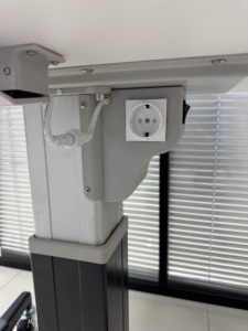 Mesa Oftalmológica Médica Óptica TB-S250 Motorizada con Altura Ajustable, la Más Vendida, Hecha en China - Product Image 2