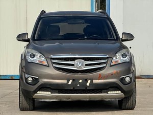 Bon état, haute qualité, véhicule chinois d'occasion Changan CS35 Plus SUV manuel <span class=keywords><strong>2016</strong></span> pour l'Afrique - Product Image 2