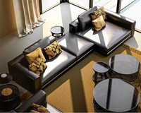 Italienisches VERSACESC 2022 Neues Ecksofa-Set in L-Form aus Echtem Leder – Moderne Luxus-Wohnzimmermöbel für Villa und Zuhause, Goldfarbener Edelstahl