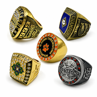 Bagues de championnat sportives personnalisées par le fabricant avec strass pour le hockey, le basketball, la boxe, bague de trophée de ligue sur mesure