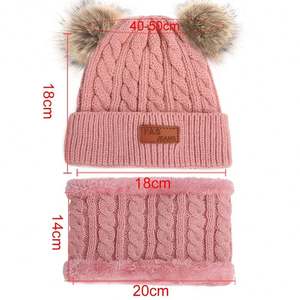 Gorro de Punto para Niños y Niñas, con Pompones, de Felpa, Bonito, con Bufanda y Guantes, Conjunto de Gorros de Invierno Cálidos - Product Image 4