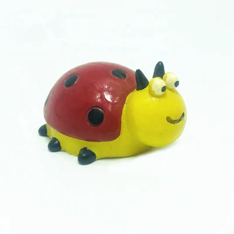 अनुकूलित राल 3d बग मॉडल व्यक्तिगत उपहार लाल छोटे बीटल खिलौने