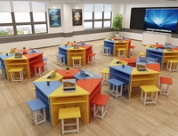 Ensemble de table et de chaise de classe en forme de trapèze - Mobilier d'apprentissage collaboratif pour le travail en groupe et les projets d'équipe, utilisation en maternelle