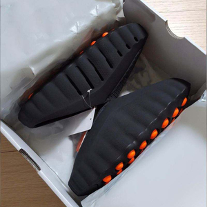 Sandalias de Entrenamiento Deportivo Profesionales Fashion Designer 001, con Punta Cerrada, para Antes del Partido, Competición, Ejercicio Atlético - Product Image 3