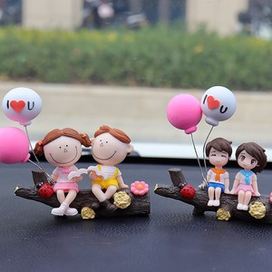 Nouvel ornement de voiture: Adorable arbre branche Couple tableau de bord écran accessoire mignon voiture décor pour confession - Product Image 1