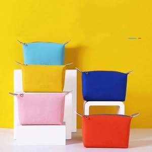 Bolsa de Maquillaje Plegable Portátil de Viaje, Color Caramelo, Forma de Dumpling, Impermeable, de PU Mate, para Mujer - Product Image 5