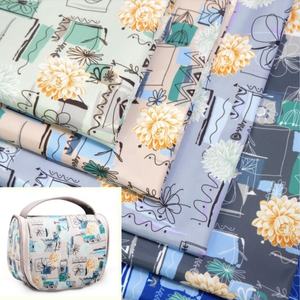 Tela de Poliéster 100% Impermeable, Estampado Floral Digital 290T, Tela Compuesta con Memoria <span class=keywords><strong>para</strong></span> Bolsas de Compras y Cosméticos - Product Image 2