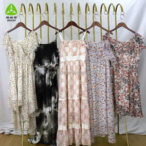 Robe <span class=keywords><strong>vintage</strong></span> vendue <span class=keywords><strong>au</strong></span> <span class=keywords><strong>kilo</strong></span> en vrac, vêtements usagés, vêtements d'occasion, robe usagée, Guangzhou, Chine, Ball - Product Image 4