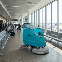 Alat Pembersih Lantai Elektrik Industri GIYO X6 dengan Squeegee Terpadu dan Adaptif, Sistem Hisap Lebar Penuh, dan Pengoperasian Manual