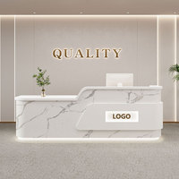 Bureau de réception de style crème pour les petites entreprises Salon de beauté de luxe Magasin de vêtements pour la réception Caissier Formation Comptoir de bar