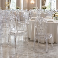 Chaises empilables en acrylique transparent de qualité supérieure pour événements de luxe à Dubaï et décoration de salles de réception de mariage
