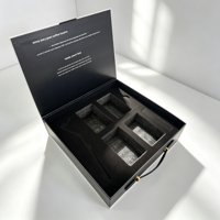 Boîte cadeau rigide personnalisée pour bougie parfumée avec couvercle magnétique, pelliculage mat, logo sérigraphié et insert en coton perlé