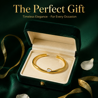 Tendance du moment : Bracelet ouvert irrégulier minimaliste plaqué or 18 carats JAJGI JAJGI-BR-4201 avec pierre précieuse en forme de cœur et goutte d'eau pour femme