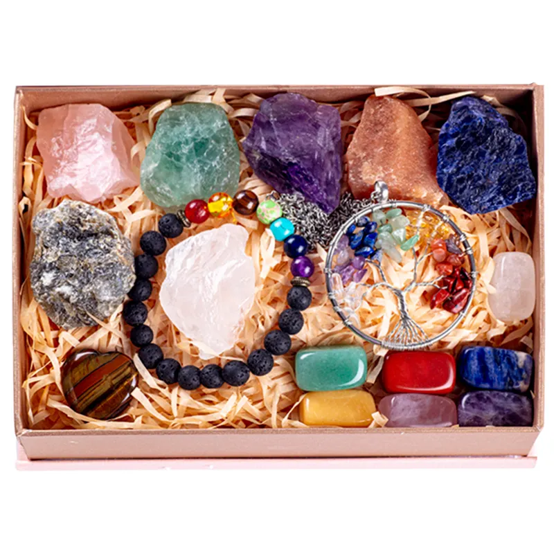 Ecommerce Best-seller Vente en gros Ensemble de guérison en cristal naturel Kit de méditation avec 7 chakras bruts et pierres roulées avec boîte cadeau