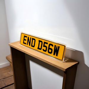 Plaque d'immatriculation personnalisée en acrylique vierge avec lettres 4D, films réfléchissants jaunes et blancs pour voiture - Product Image 2