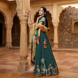 Elegante conjunto de Lehenga Choli para mujer con bordado floral, cuentas de cristal, trabajo con hilo y dupatta teñida. - Product Image 6