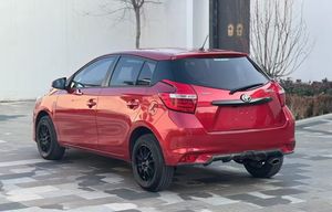 รถยนต์โตโยต้ามือ<span class=keywords><strong>สอง</strong></span> พวงมาลัยซ้าย เกียร์ออโต้ ไฮบริด พร้อมกล้องมองหลัง เบาะหนัง ยาง R15 สภาพดี - Product Image 4