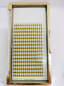 Plateau de cils de volume synthétique OEM professionnel 5D mignon 15mm belles extensions de cils de beauté personnalisées marque privée - Product Image 2