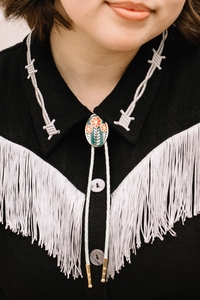 Collier chaîne de pull en laiton écologique plaqué or 18 carats avec fleur en émail, personnalisable, <span class=keywords><strong>cravate</strong></span> <span class=keywords><strong>bolo</strong></span> pour <span class=keywords><strong>femme</strong></span> pour les occasions d'anniversaire - Product Image 3