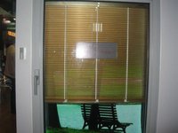 Fenêtre coulissante en PVC sur mesure avec volets intégrés, porte à persiennes en UPVC avec stores intégrés, double vitrage creux, fabricant de fenêtres en PVC mobiles