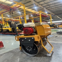 Compacteur vibrant diesel portatif BM30 économique, fréquence 70 Hz, rouleau léger pour petites constructions routières