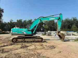 Excavadora hidráulica de cadenas Kobelco SK210LC-8 usada, original de Japón, 21 toneladas, pocas horas de trabajo, buen estado - Product Image 4