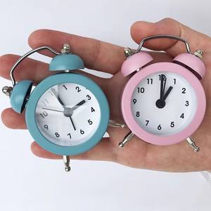 Jam Alarm Mini bel ganda, jam meja Retro portabel kuarsa elektronik untuk kantor samping tempat tidur dekorasi Desktop rumah - Product Image 4