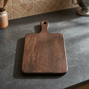 Planche à découper en teck massif brun foncé, planche à découper Espresso avec poignée de suspension - Product Image 2