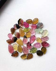 Perles de tourmaline multi-gemmes sculptées en forme de feuille, perles de tourmaline briolettes, perles de tourmaline sculptées en gros - Product Image 3