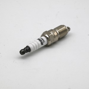 Yüksek kaliteli iridyum buji L34118110 otomotiv motor benzinli yakıt yeni durum için - Product Image 4