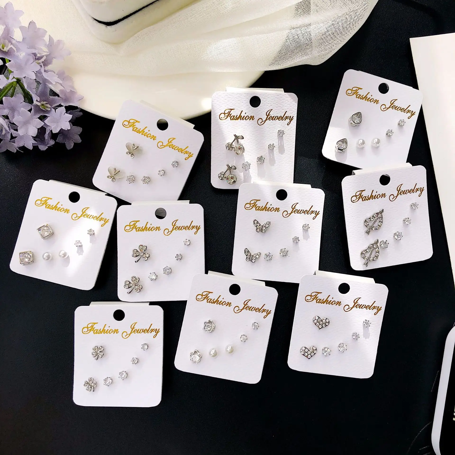 Anting-anting Anti alergi gaya Korea, anting-anting serbaguna geometris zirkon tiga potong perhiasan mode sederhana