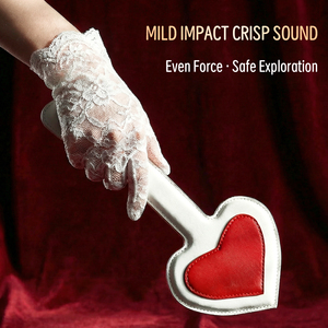 M-P4004 Paleta de Cuero en Forma de Corazón para Principiantes, Segura para el Cuerpo, para Juegos de Rol BDSM - Product Image 4