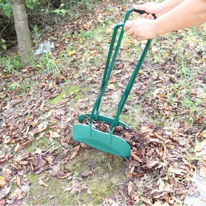 D5861 Vente en gros de grande râteau à feuilles pour <span class=keywords><strong>jardin</strong></span>, outil de jardinage, râteau à herbe à long manche - Product Image 1