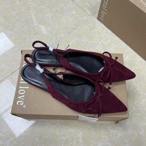 Scarpe da donna eleganti e basse di nuovo stile. Per scarpe da donna - Product Image 5