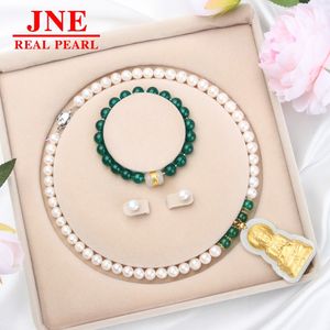 ของขวัญวันแม่ สร้อยคอมุกน้ำจืดธรรมชาติ 8-9 เม็ด ประดับทองคำ พร้อ<span class=keywords><strong>ม</strong></span>หยก<span class=keywords><strong>กวน</strong></span><span class=keywords><strong>อิ</strong></span><span class=keywords><strong>ม</strong></span> สร้อยคอหยกสำหรับ<span class=keywords><strong>ม</strong></span>อบให้คุณแม่ - Product Image 1