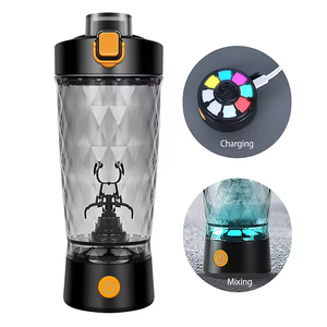 Bouteille <span class=keywords><strong>shaker</strong></span> électrique OEM sans BPA 650 ml, mixeur <span class=keywords><strong>blender</strong></span> sport et gym haute vitesse rechargeable USB pour la maison et la voiture - Product Image 2