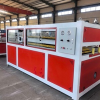 Ligne d'extrusion de plaques alvéolaires en PP PC pour machine à panneaux grillagés