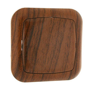 Tappo cieco in legno, ideale per coprire spazi, offrire supporto e personalizzare la decorazione dei mobili. - Product Image 1