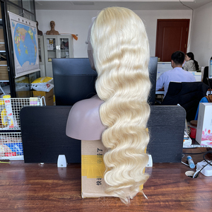 Vente en gros <span class=keywords><strong>perruque</strong></span> de cheveux vierges brésiliens avec <span class=keywords><strong>lace</strong></span> frontale 613 blond à double tirage <span class=keywords><strong>sans</strong></span> <span class=keywords><strong>colle</strong></span> dentelle transparente - Product Image 4