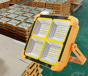 Lampe de camping LED portable, étanche, à énergie solaire, pour extérieur - Projecteur extérieur haute puissance - Product Image 1