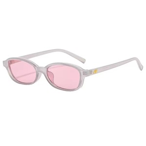 Gafas de sol rectangulares retro con montura completa UV400 unisex para adultos con protección solar - Product Image 3