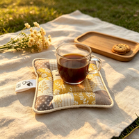 Sous-verre matelassé vintage à motifs floraux, tapis de tasse en tissu de coton doux, dessous de plat antidérapant isolant thermiquement pour la décoration intérieure et les cadeaux