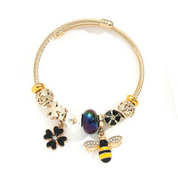 Gelang Liontin Lebah Kristal Baja Anti Karat Lapis Emas, Manik-Manik Lubang Besar Model Tetesan Minyak, Liontin Bunga, untuk Wanita