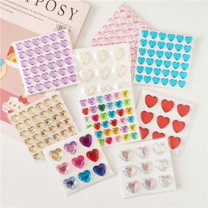 Adorables <span class=keywords><strong>Pegatinas</strong></span> en Forma de Corazón, Gemas de Cristal, <span class=keywords><strong>Pegatinas</strong></span> de <span class=keywords><strong>Diamantes</strong></span> de Imitación para Decoración de Uñas y Rostro, <span class=keywords><strong>Pegatinas</strong></span> Decorativas Autoadhesivas - Product Image 3