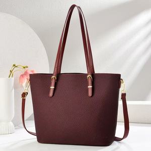 Sac fourre-tout à bandoulière grande capacité, nouveau sac minimaliste pour femmes, sac à main en cuir PU pour femmes - Product Image 4
