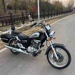 Motocicleta Suzuki Yuku 150 de Segunda Mano, Estilo Deportivo, con Motor de Gasolina - Product Image 5