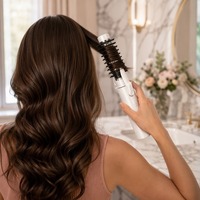 Brosse lissante et boucleur céramique 2-en-1 rechargeable avec écran LED, rotation automatique, portable pour usage domestique et professionnel