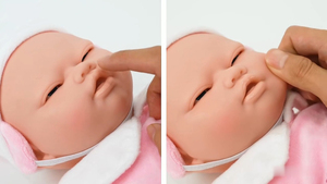Bambola Interattiva per Bambini da 41 cm con Suoni e Movimenti, Bambola Parlante Realistica che Sfarfallia, Beve e Russa, Giocattolo Educativo - Product Image 6
